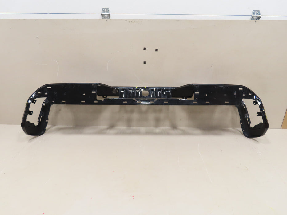 2019-2022 CHVEROLET SILVERADO GMC SIERRA 1500 REAR BUMPER COVER OEM 84520863
