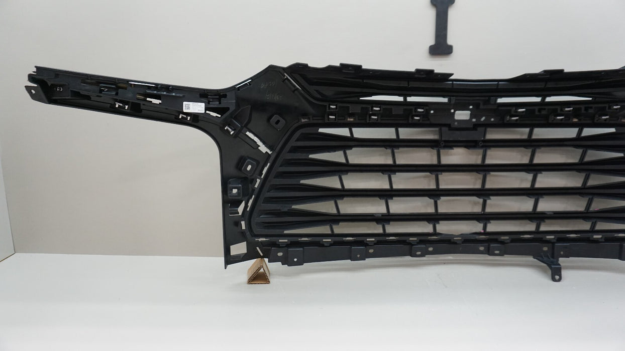 2019-2022 CHEVROLET BLAZER FRONT MAIN BUMPER GRILLE 84612436 OEM 19 20 21 22
