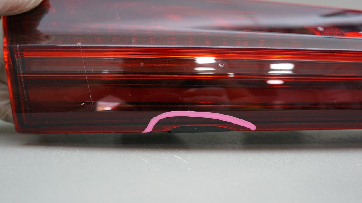 2019-2022 AUDI E-TRON CENTER DECK LID LED TAIL LIGHT 4KE.945.095.G OEM 20 21