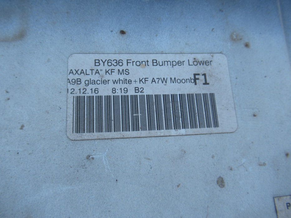 2016 2017 2018 2019 BENTLEY BENTAYGA BY636 FRONT LOWER BUMPER COVER OEM