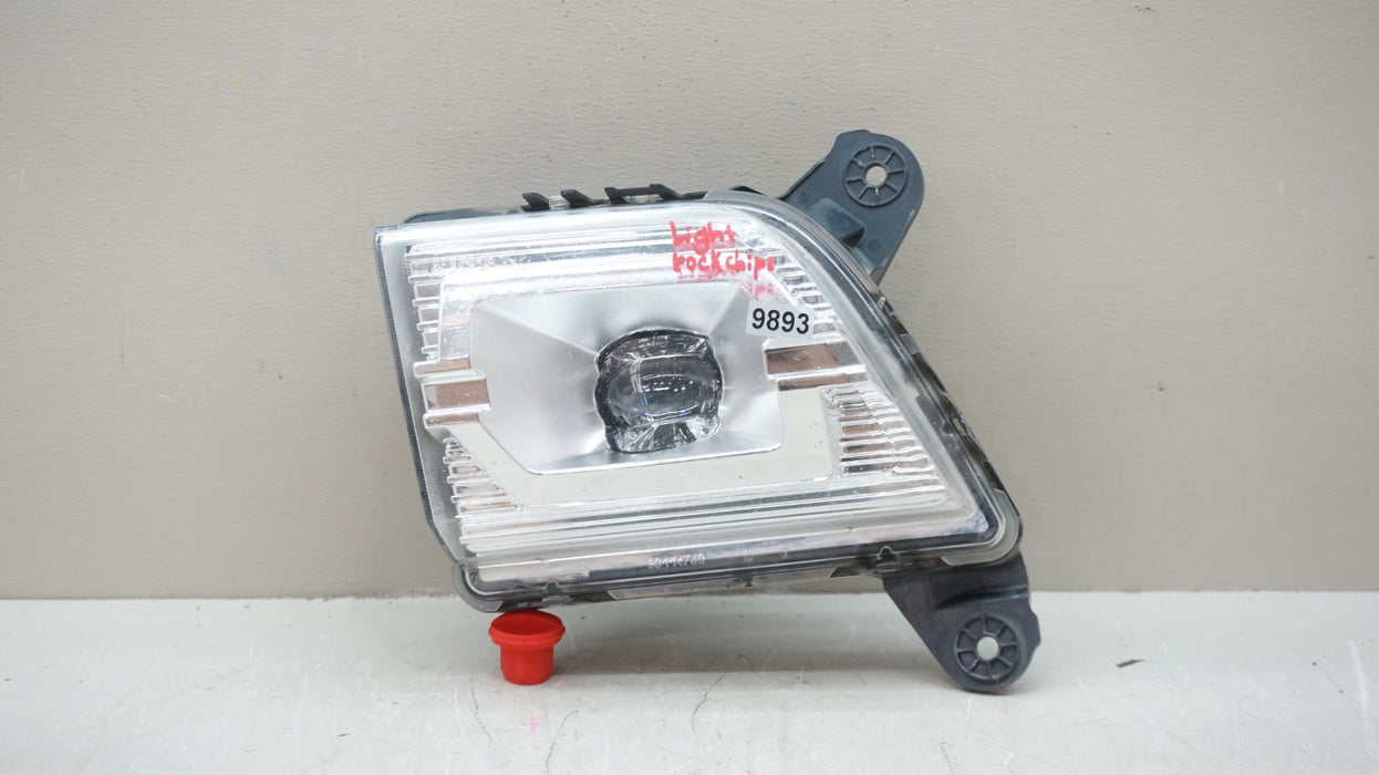 2019-2023 CHEVROLET SILVERADO 1500 2500 LEFT DRIVER SIDE FOG LIGHT OEM 84509651