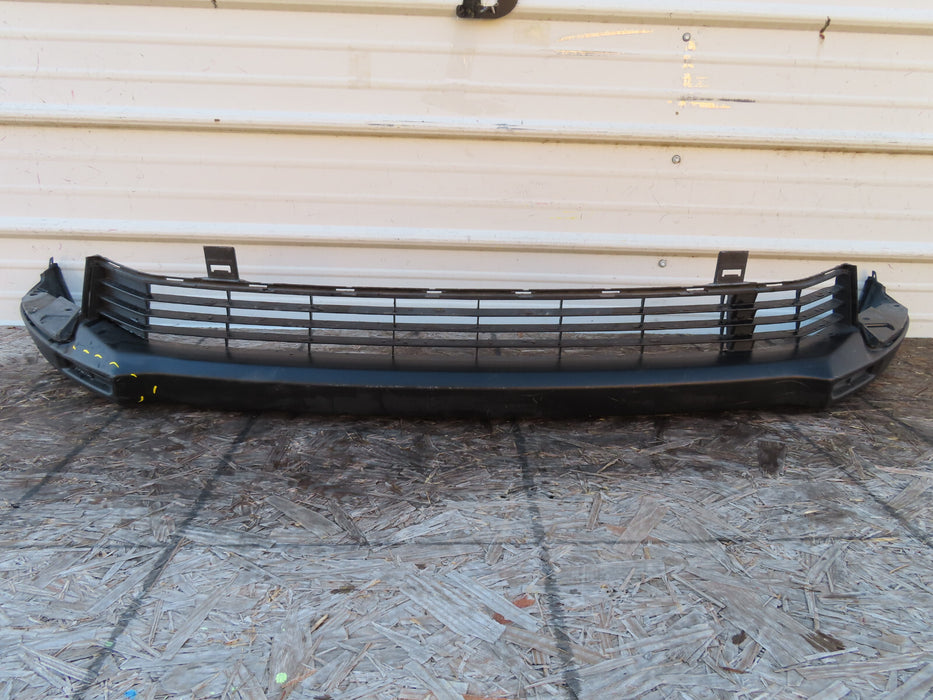 2017 2018 2019 TOYOTA HIGHLANDER FRONT BUMPER COVER OEM 52129 0E030