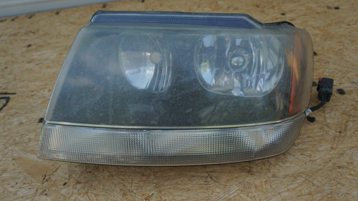 99 00 01 02 03 04 JEEP GRAND CHEROKEE LEFT FRONT HEADLIGHT OEM