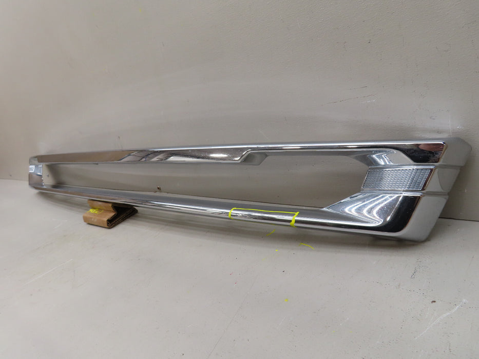 2019-2021 GMC Sierra 1500 SLT FRONT GRILL LOWER CHROME BEZEL TRIM OEM