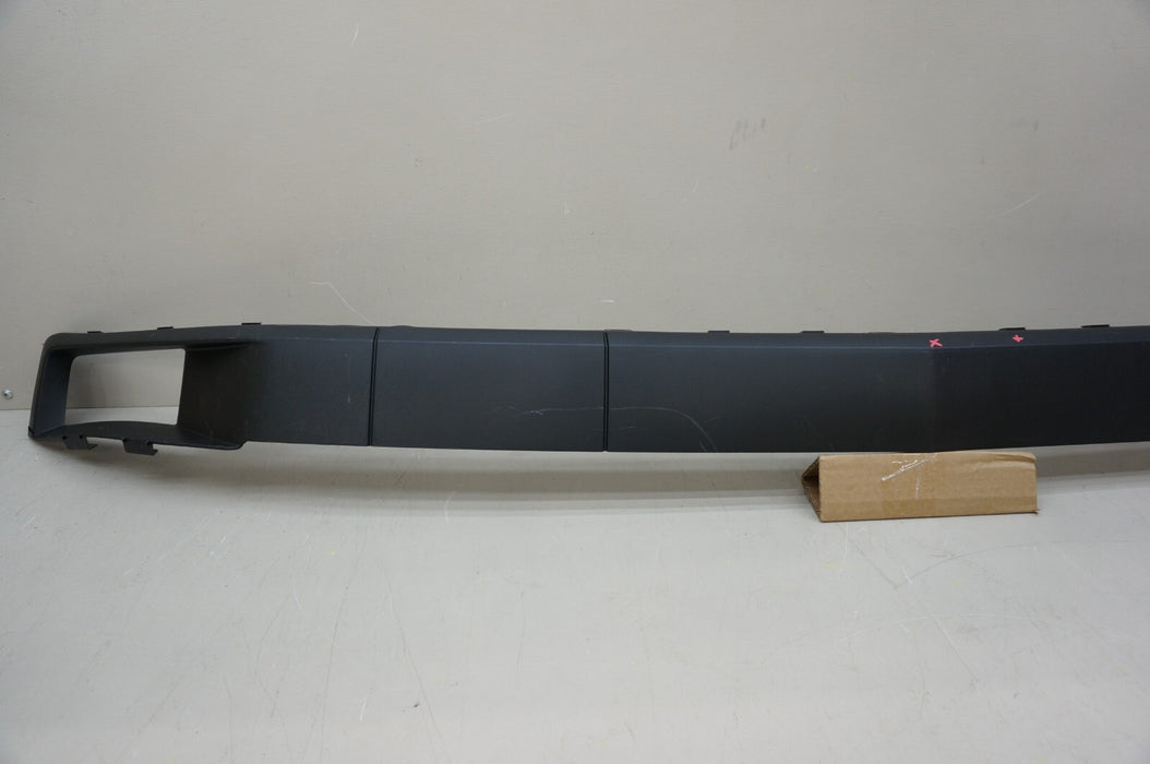 2015-2020 CHEVROLET TAHOE SUBURBAN FRONT BUMPER TRIM MOLDING OEM 22936495