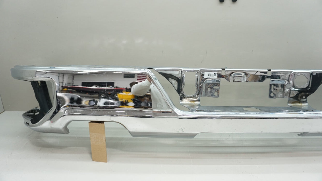 2019-2022 CHEVROLET SILVERADO GMC SIERRA 1500 REAR BUMPER METAL OEM 84429050