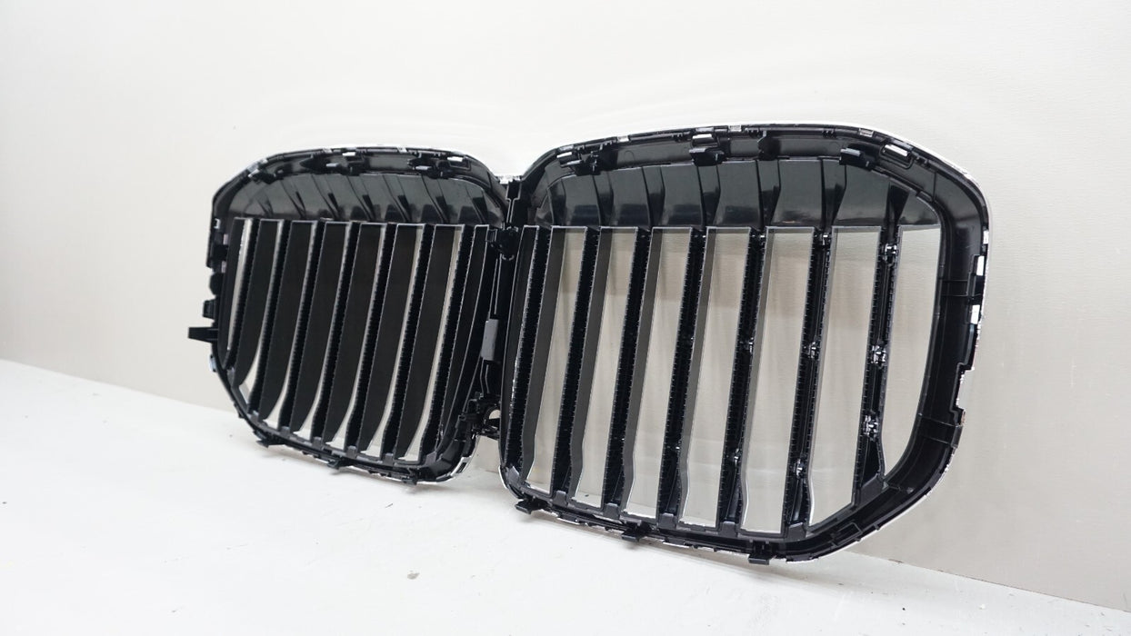 2019-2021 BMW X7 G07 FRONT CHROME UPPER RADIATOR GRILLE OEM 2454895
