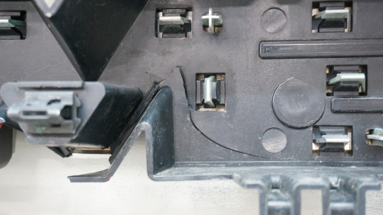 2019-2021 GMC SIERRA 1500 FRONT BUMPER RADIATOR GRILLE OEM