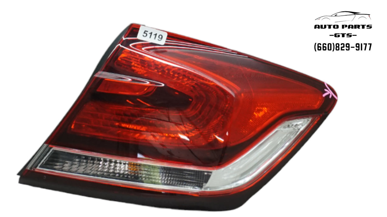 2013-2015 HONDA CIVIC SEDAN RIGHT PASSENGER SIDE HALOGEN TAIL LIGHT OEM 13 14 15