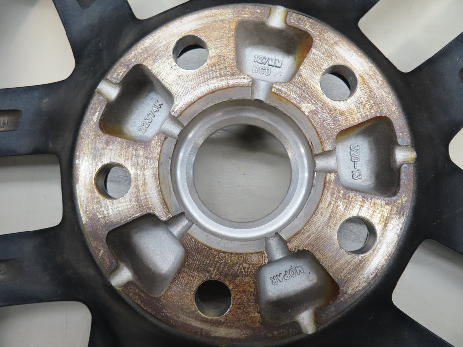 2016 2017 2018 2019 2020 2021 JEEP GRAND CHEROKEE 18X8.0 J 56.4MM RIM W/TIRE OEM