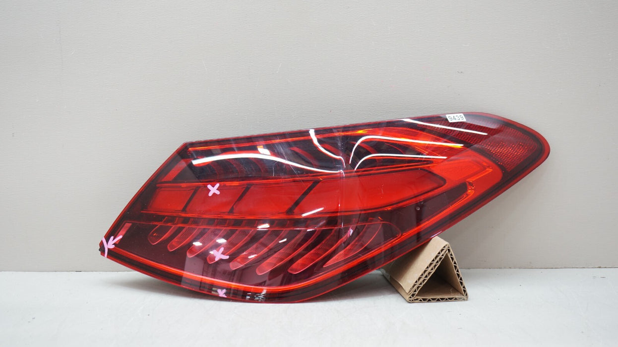 2022-2023 MERCEDES BENZ C300 REAR RH RIGHT PASSENGER SIDE LED TAIL LIGHT OEM