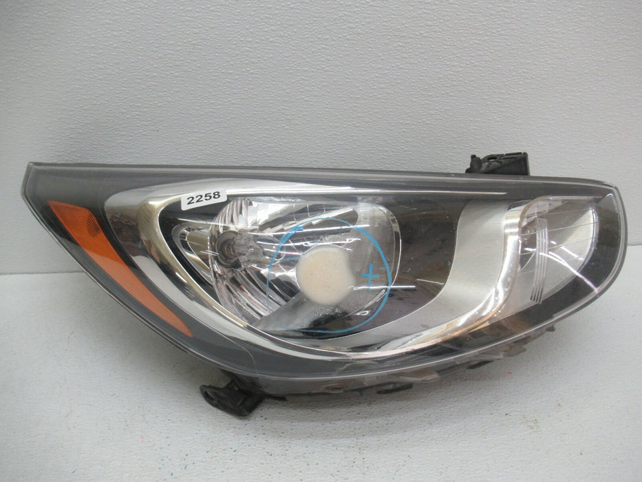 2015-2017 HYUNDAI ACCENT FRONT RIGHT PASSENGER SIDE HEADLIGHT LAMP OEM