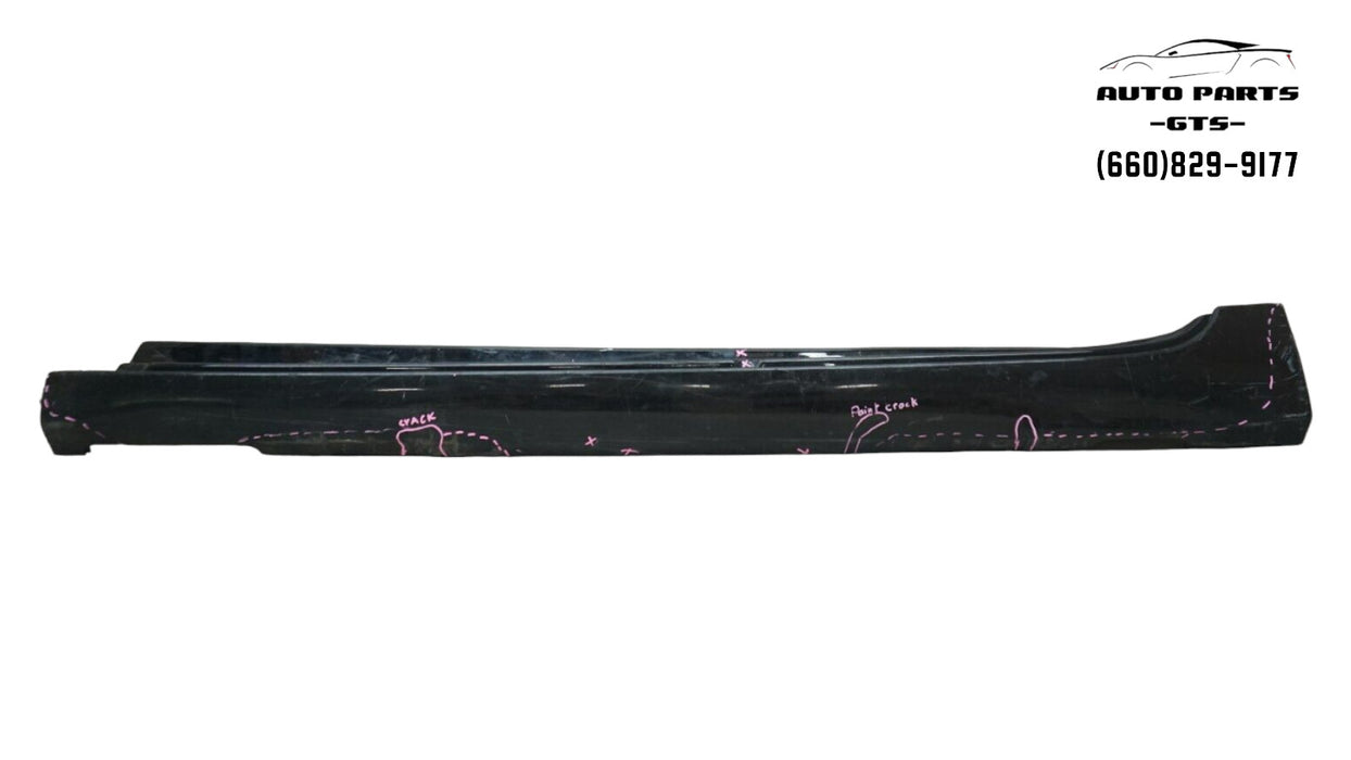 2013-2019 CADILLAC XTS SEDAN LEFT DRIVER SIDE ROCKER SKIRT MOLDING PANEL OEM