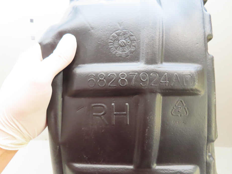 2019-2021 JEEP CHEROKEE REAR RIGHT PASSENGER INNER SPLASH GUARD OEM 68287924AD