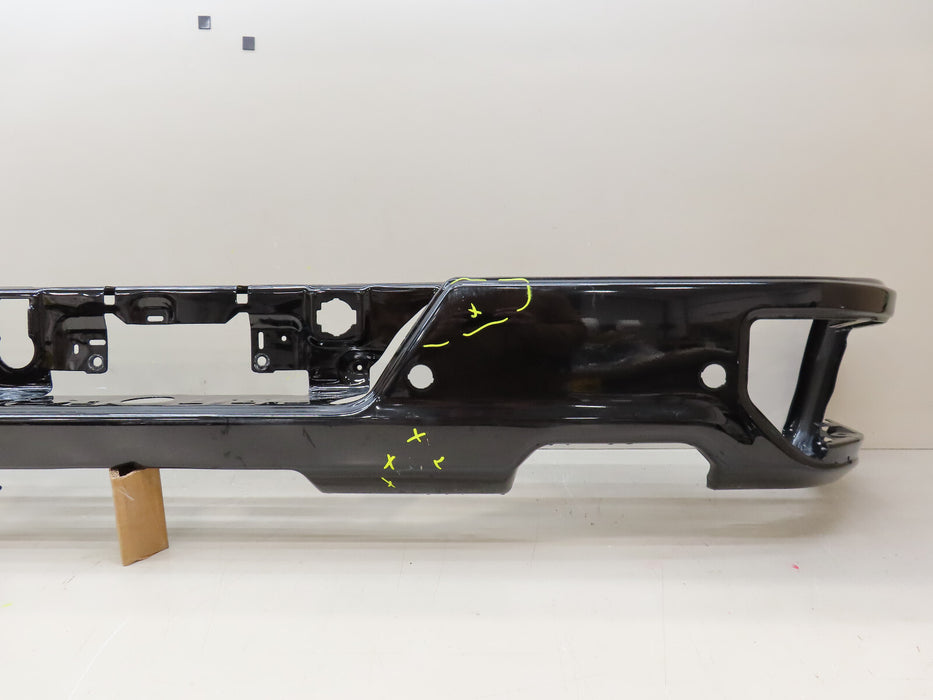 2019-2022 CHVEROLET SILVERADO GMC SIERRA 1500 REAR BUMPER METAL OEM