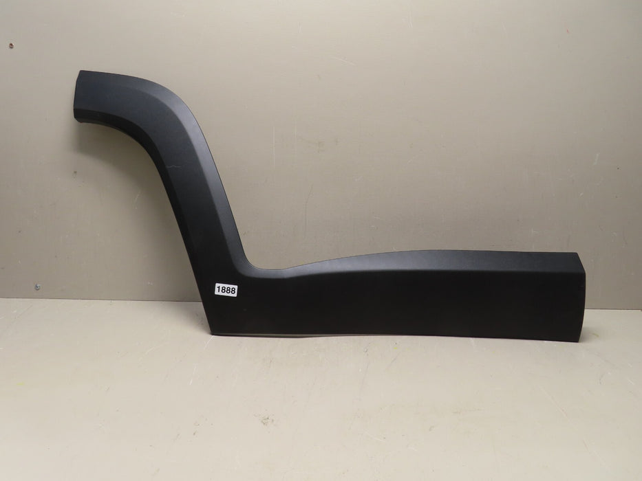 2016-2018 JEEP RENEGADE REAR RIGHT EXTERIOR DOOR LOWER MOLDING TRIM OEM 10149037