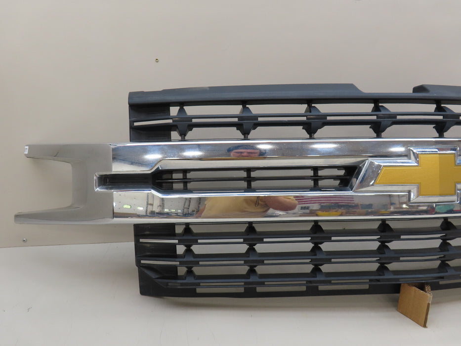 2019-2021 CHEVROLET SILVERADO 1500 FRONT BUMPER RADIATOR GRILLE OEM