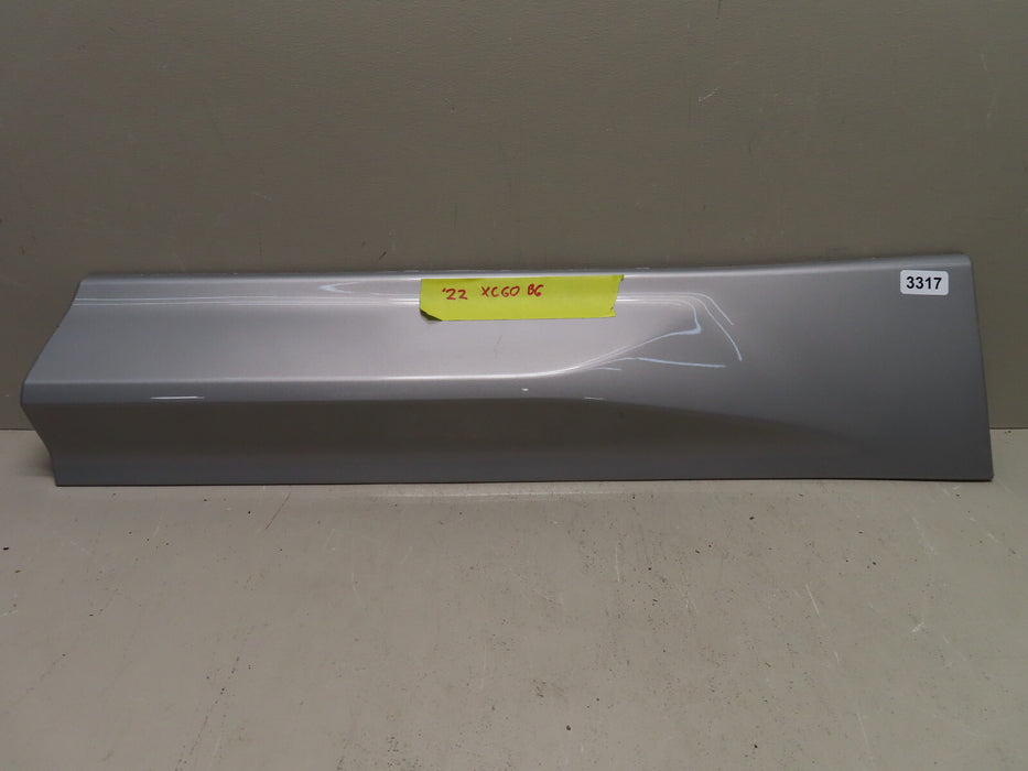2022 VOLVO XC60 DOOR RIGHT SIDE TRIM MOLDING OEM 31440305 31440297