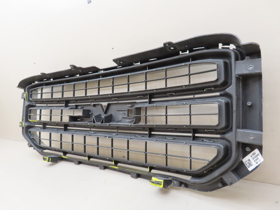 2015-2020 GMC YUKON XL FRONT RADIATOR GRILLE GRILL  OEM