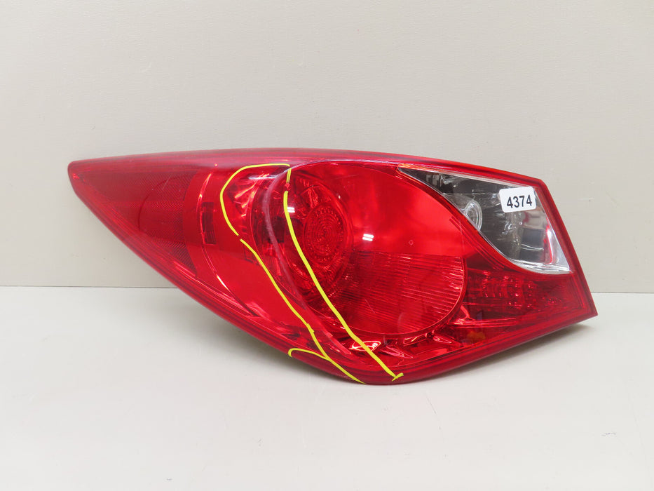 2011-2014 HYUNDAI SONATA REAR LEFT DRIVER SIDE TAIL LIGHT OEM 92401-3Q000