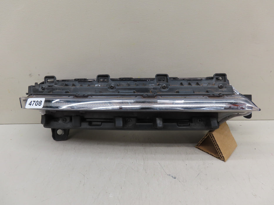 2020-2022 KIA SELTOS FRONT RIGH PASSENGER DAYTIME RUNNING LIGHT OEM 92109-Q5