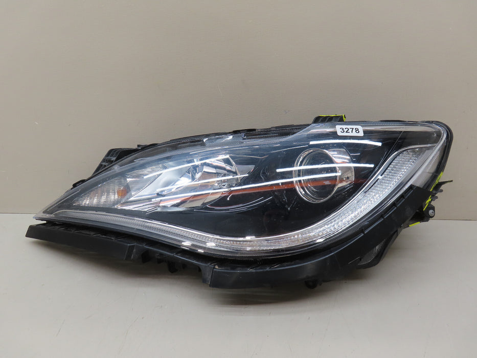 2017-2020 Chrysler Pacifica front left driver side Headlight Halogen W/ LED OEM