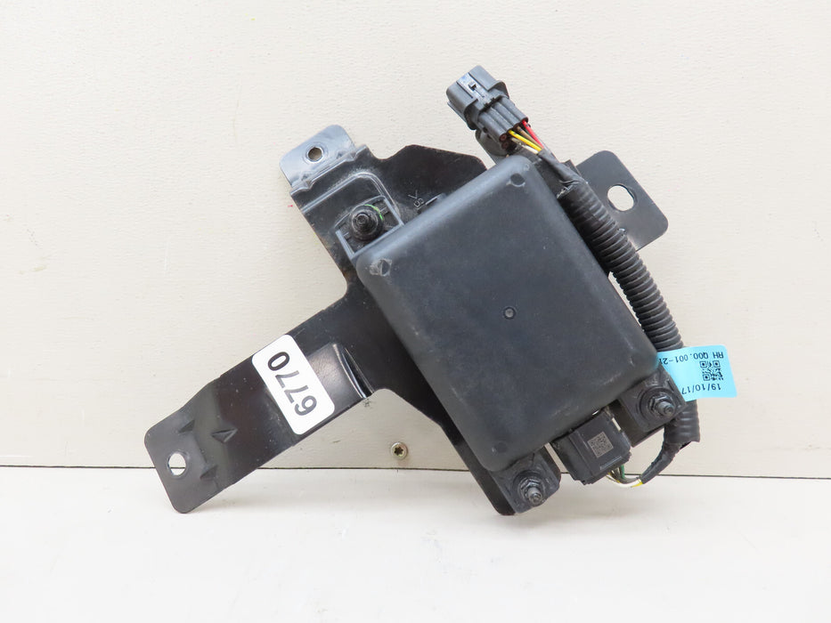 2016-2018 HYUNDAI ELANTRA RIGHT REAR BLIND SPOT RADAR MODULE OEM 95821-F2200