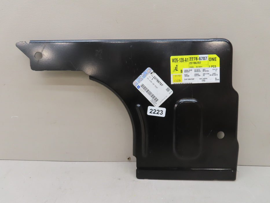 2015-2020 CHEVROLET SUBURBAN, TAHOE/ESCALADE/YUKON REAR LEFT LOWER PILLAR OEM