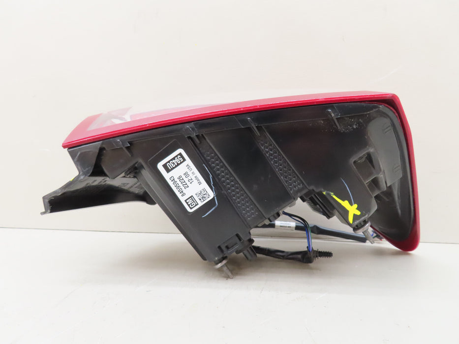 2019-2022 CHEVROLET MALIBU REAR RIGHT PASSENGER OUTER TAIL LIGHT LED OEM
