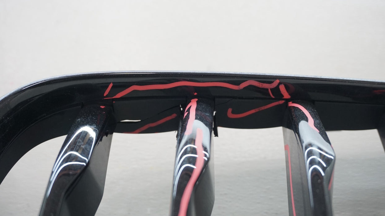 2019-2021 BMW X5 G05 FRONT CENTER RADIATOR GRILLE OEM 7454887