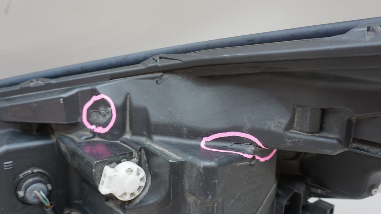 2019-2021 SUBARU FORESTER FRONT RIGHT PASSENGER HEADLIGHT LED OEM 2020