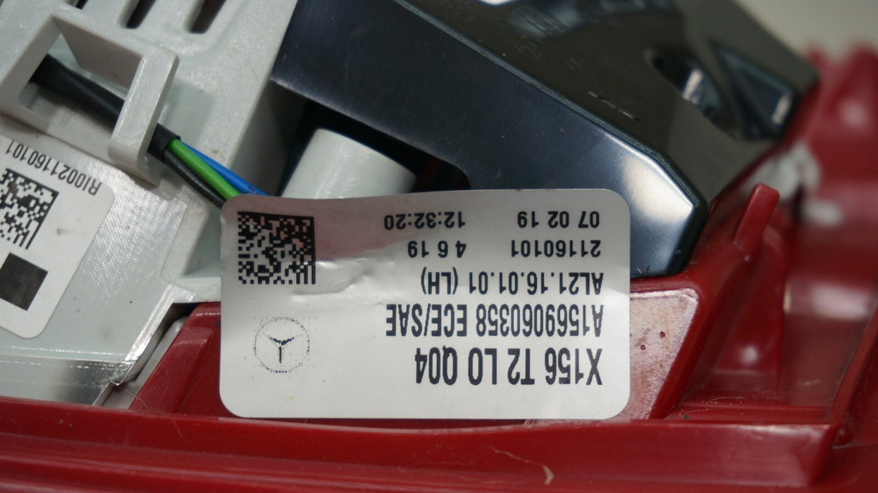 2015-2020 MERCEDES-BENZ GLA250 REAR LEFT SIDE INNER TAIL LIGHT OEM A1569060358