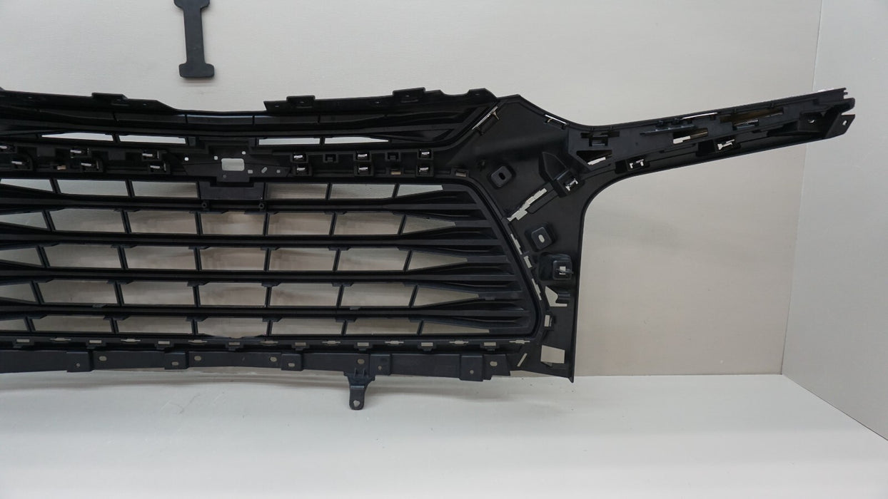 2019-2022 CHEVROLET BLAZER FRONT MAIN BUMPER GRILLE 84612436 OEM 19 20 21 22