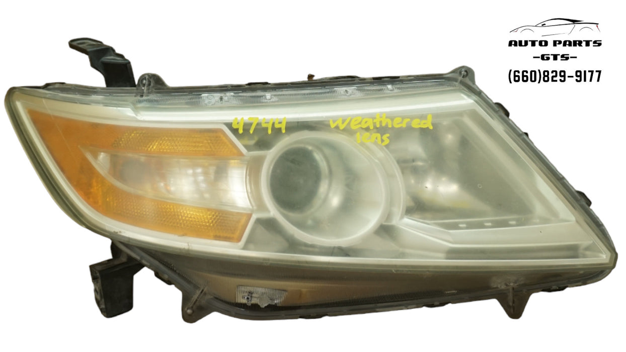 2011-2013 HONDA ODYSSEY FRONT RIGHT PASSENGER SIDE HALOGEN HEADLIGHT OEM