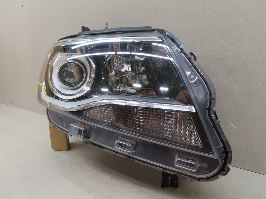 2015-2020 CHEVROLET COLORADO FRONT RIGHT SIDE HEADLIGHT HALOGEN PROJECTOR OEM