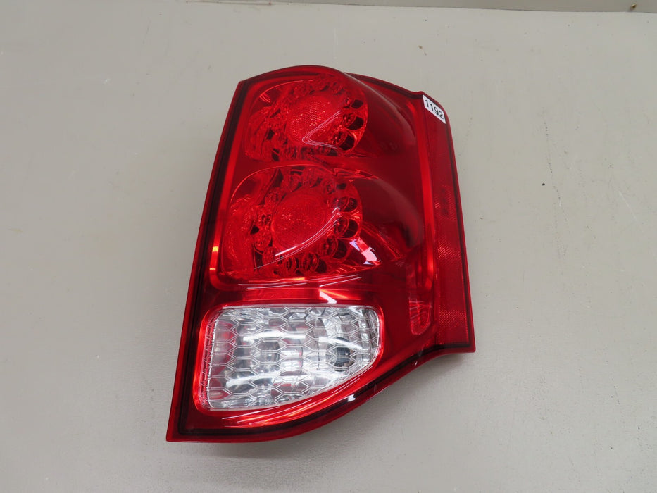 2011-2014 DODGE GRAND CARAVAN REAR RIGHT SIDE TAILLIGHT TAILLAMP ASSEMBLY OEM