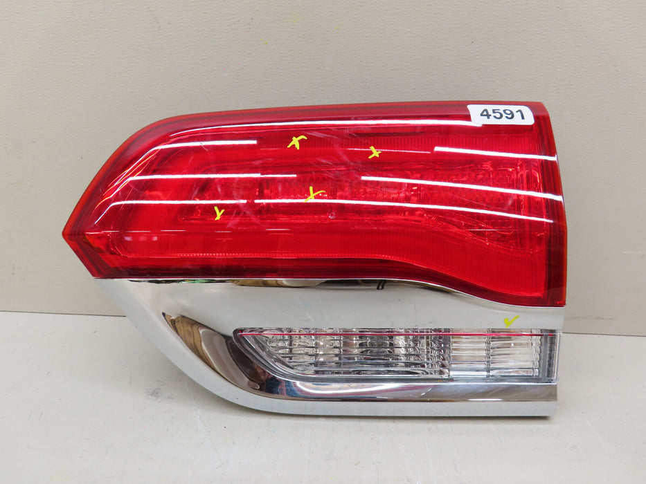 2015 -2020 JEEP GRAND CHEROKEE REAR RIGHT PASSENGER SIDE TAIL LIGHT AFTERMARKET