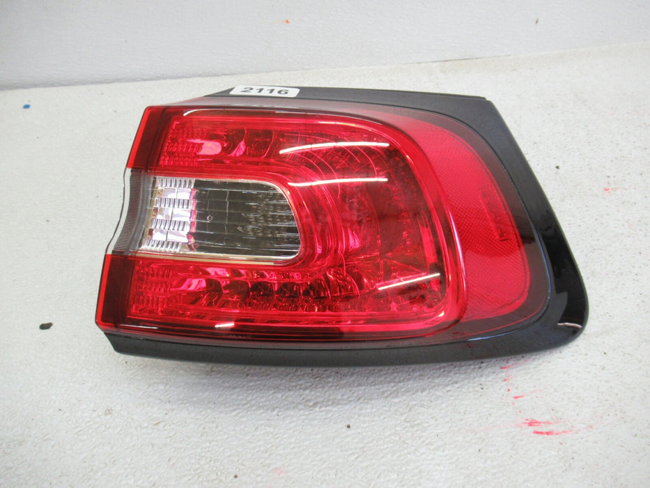 2014 - 2017 JEEP CHEROKEE REAR RIGHT PASSENGER TAIL LIGHT LAMP 68102906AF OEM
