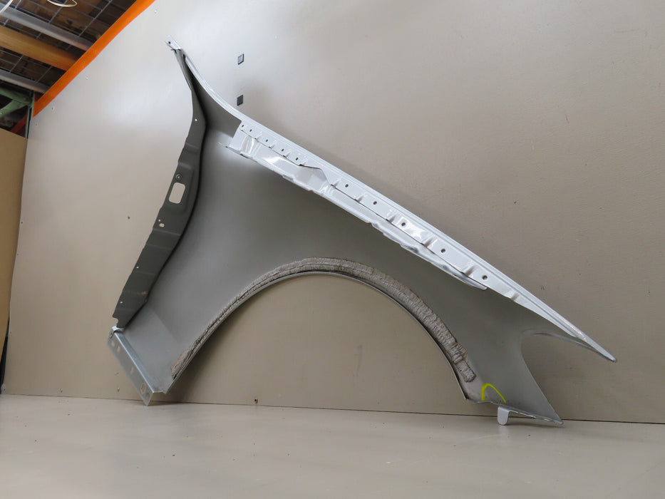 2015-2020 MERCEDES-BENZ C300 W205 FRONT LEFT DRIVER FENDER PANEL OEM 2058810121