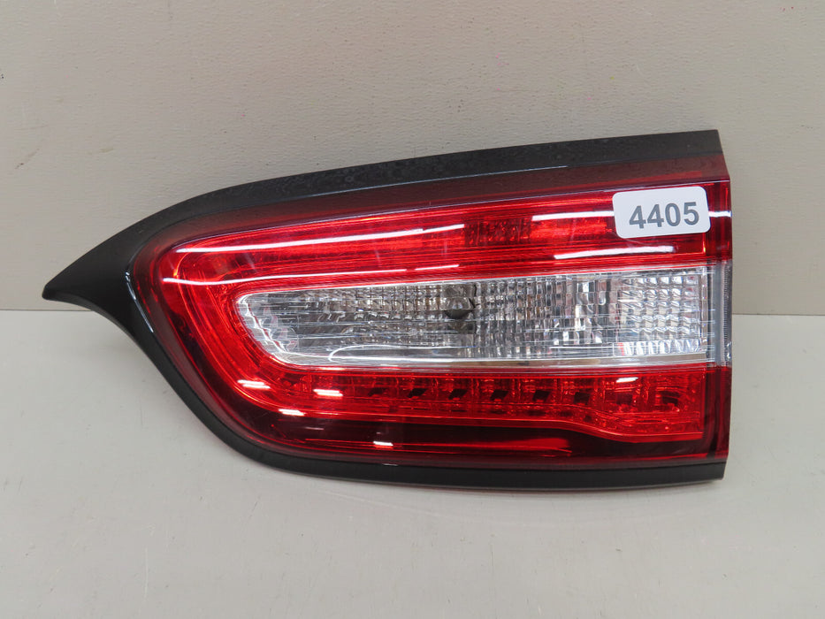 2014-2018 JEEP CHEROKEE REAR RIGHT PASSENGER INNER TAIL LIGHT OEM 68330344AA