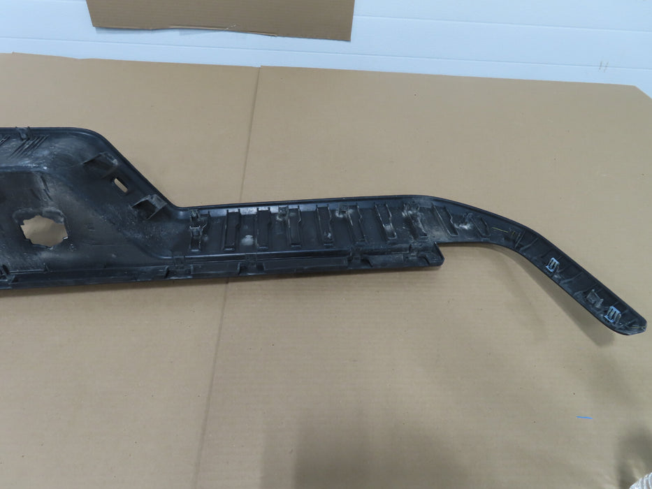 2019-2021 CHEVROLET SILVERADO REAR BUMPER COVER PANEL STEP PAD 812548818 OEM