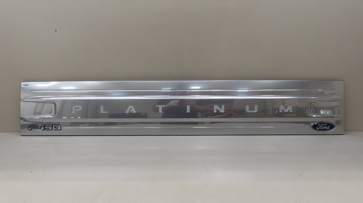 2021-2023 FORD F-150 F150 PLATINUM REAR TAILGATE MOLDING TRIM OEM