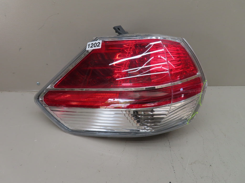 2014-2016 NISSAN ROGUE REAR PASSENGER SIDE TAILLIGHT TAILLAMP ASSEMBLY OEM