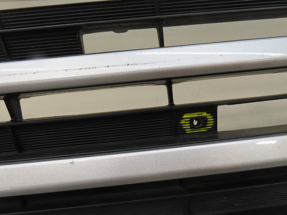 2016 2017 2018 2019 TOYOTA HIGHLANDER FRONT LOWER GRILLE GRILL OEM 53102-0E070