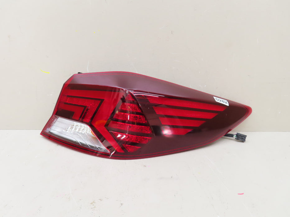 2019 2020 HYUNDAI ELANTRA REAR RIGHT TAIL LIGHT LAMP HALOGEN OEM
