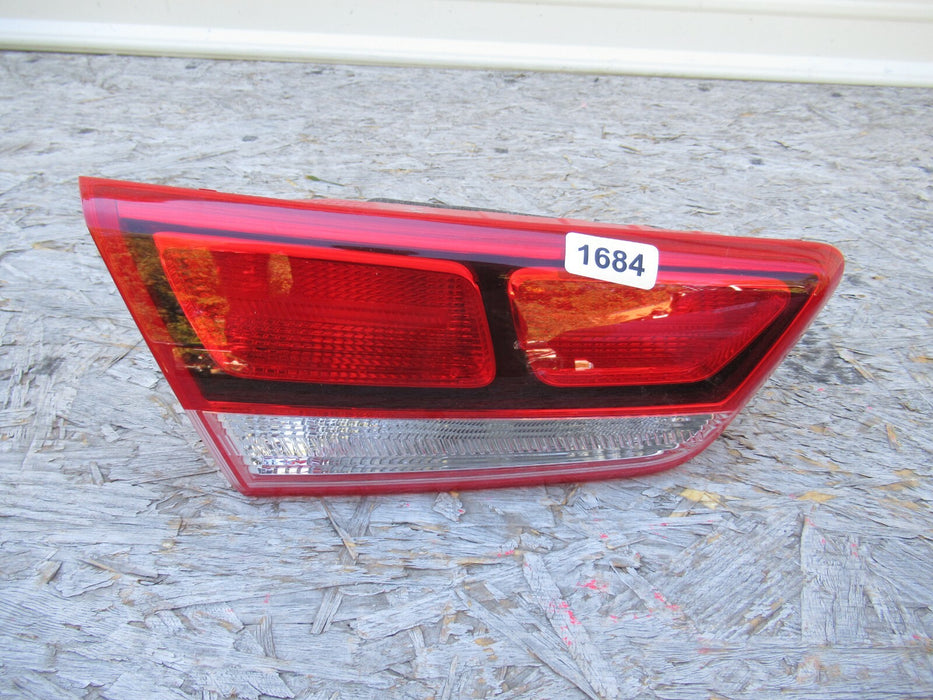 2016-2019 KIA OPTIMA REAR LEFT DRIVER SIDE INNER TAIL LIGHT HALOGEN LAMP OEM