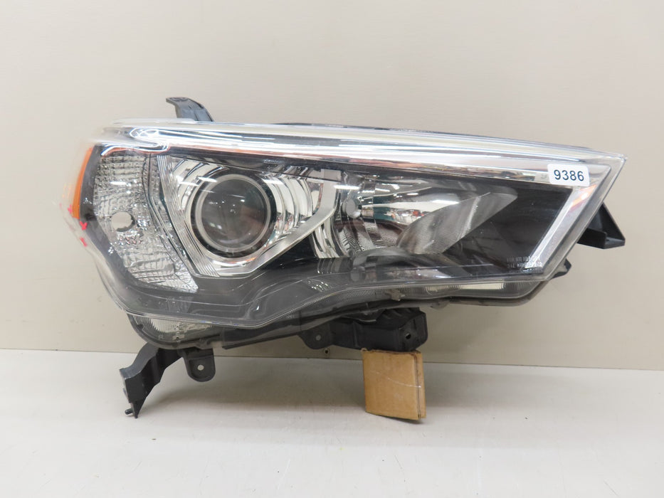 2014-2023 TOYOTA 4RUNNER FRONT RIGHT PASSENGER SIDE HEADLIGHT HALOGEN OEM