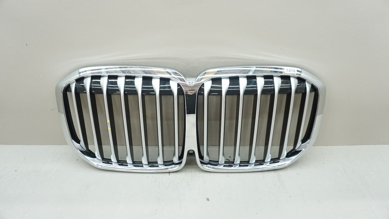 2019-2021 BMW X7 G07 FRONT CHROME UPPER RADIATOR GRILLE OEM 2454895