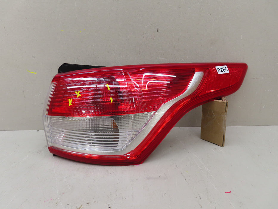 2013 2014 2015 2016 FORD ESCAPE REAR RIGHT PASSENGER SIDE TAIL LIGHT LAMP OEM