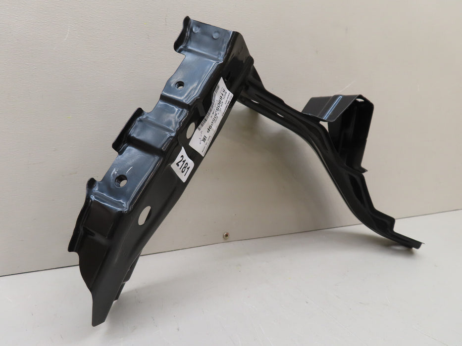 2019-2023 SUBARU FORESTER FRONT UPPER RIGHT PASSENGER WHEEL APRON  OEM